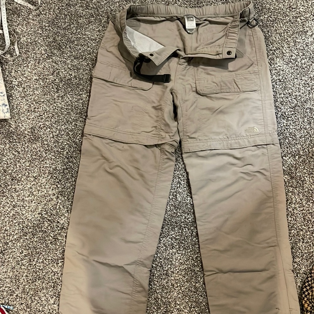 NorthFace pants / shorts zip off